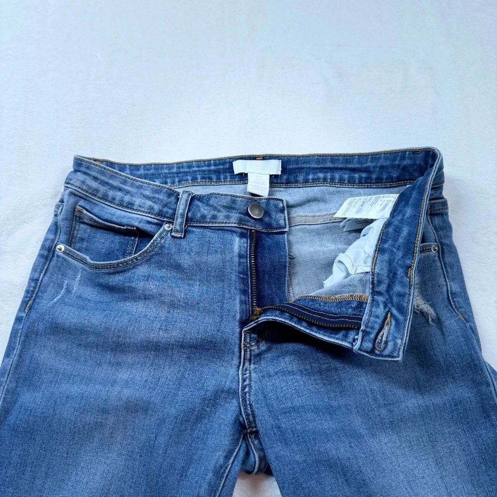 H&M Distressed Skinny Jeans Womens 8 Blue Good‎ Raw Hem Ripped Denim
